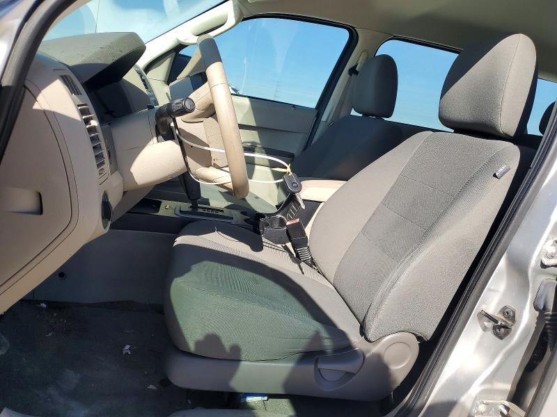 Photo 7 from auction – 2010 FORD ESCAPE XLS with VIN 1FMCU0C75AKA72324
