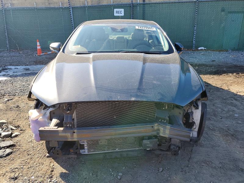 Photo 5 from auction – 2015 FORD FUSION TIT with VIN 3FA6P0RU0FR200158