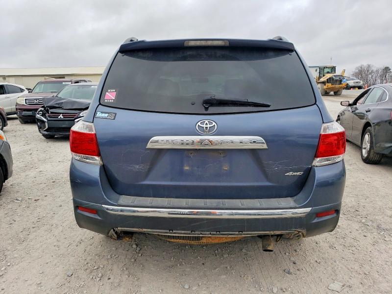 Photo 6 from auction – 2012 TOYOTA HIGHLANDER with VIN 5TDBK3EH1CS143690