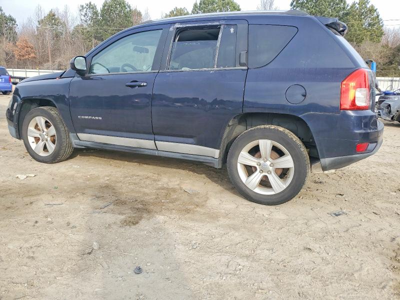 Photo 2 from auction – 2011 JEEP COMPASS with VIN 1J4NT1FA8BD139074
