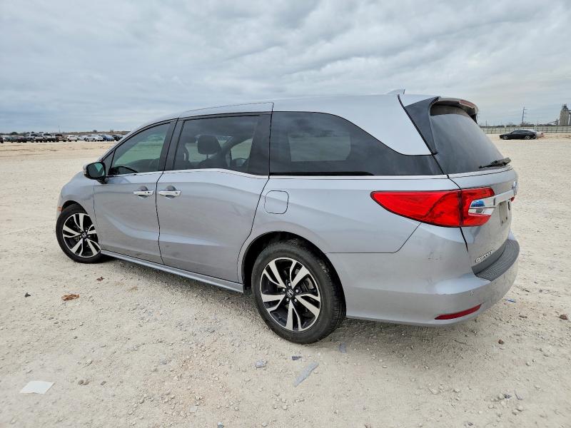 Photo 2 from auction – 2018 HONDA ODYSSEY with VIN 5FNRL6H95JB045474
