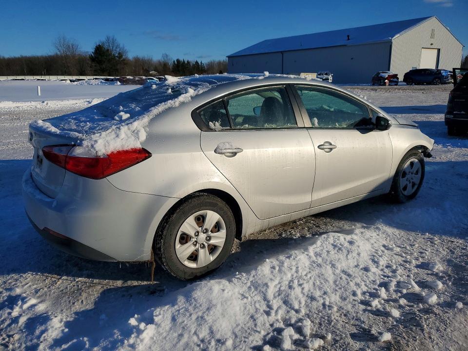Photo 3 from auction – 2016 KIA FORTE LX with VIN KNAFX4A63G5556023