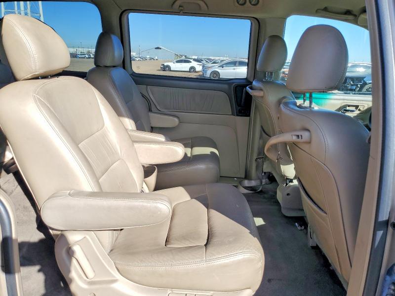 Photo 11 from auction – 2002 HONDA ODYSSEY EX with VIN 5FNRL18962B012648