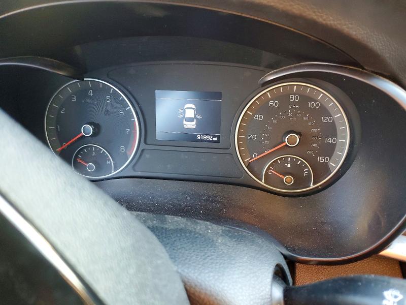 Photo 9 from auction – 2019 KIA OPTIMA LX with VIN 5XXGT4L38KG363795
