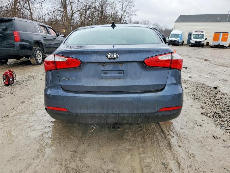 Photo 6 from auction – 2016 KIA FORTE LX with VIN KNAFK4A6XG5617219