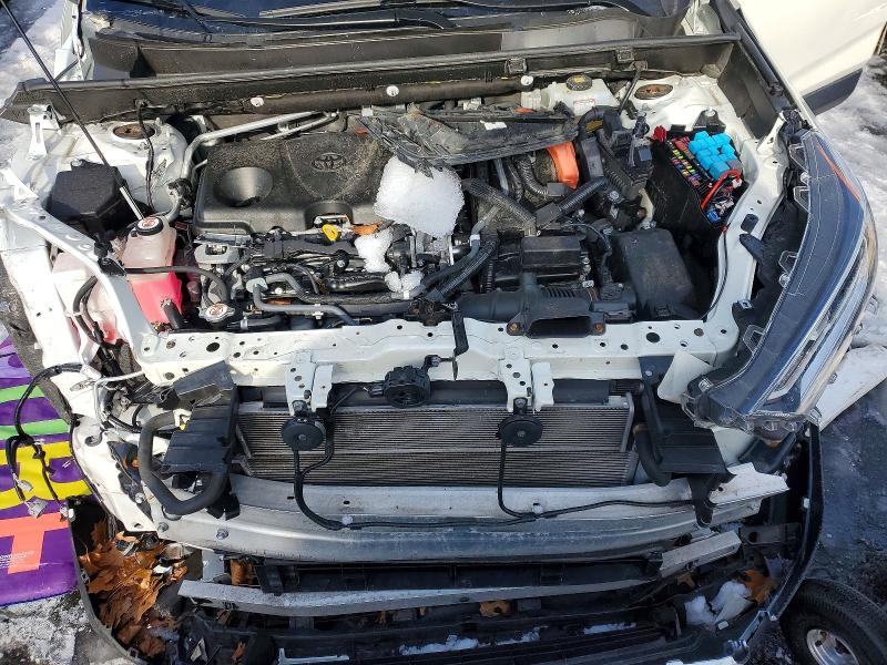 Photo 12 from auction – 2019 TOYOTA RAV4 LIMIT with VIN JTMDWRFV8KD042645