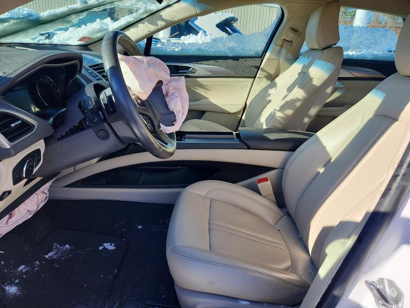 Photo 7 from auction – 2020 LINCOLN MKZ with VIN 3LN6L5B98LR620461