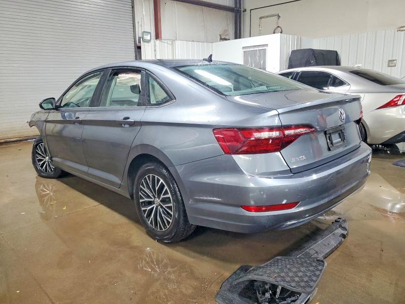 Photo 2 from auction – 2020 VOLKSWAGEN JETTA with VIN 3VWC57BU7LM097946