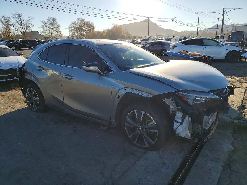 Photo 4 from auction – 2019 LEXUS UX with VIN JTHY3JBH2K2016774