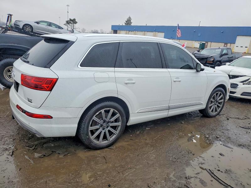 Photo 3 from auction – 2018 AUDI Q7 PRESTIG with VIN WA1VAAF78JD022278