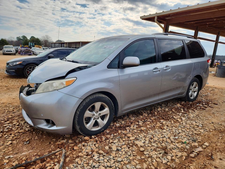 TOYOTA SIENNA 2011 with VIN 5TDKK3DC1BS114193 - Photo from auction
