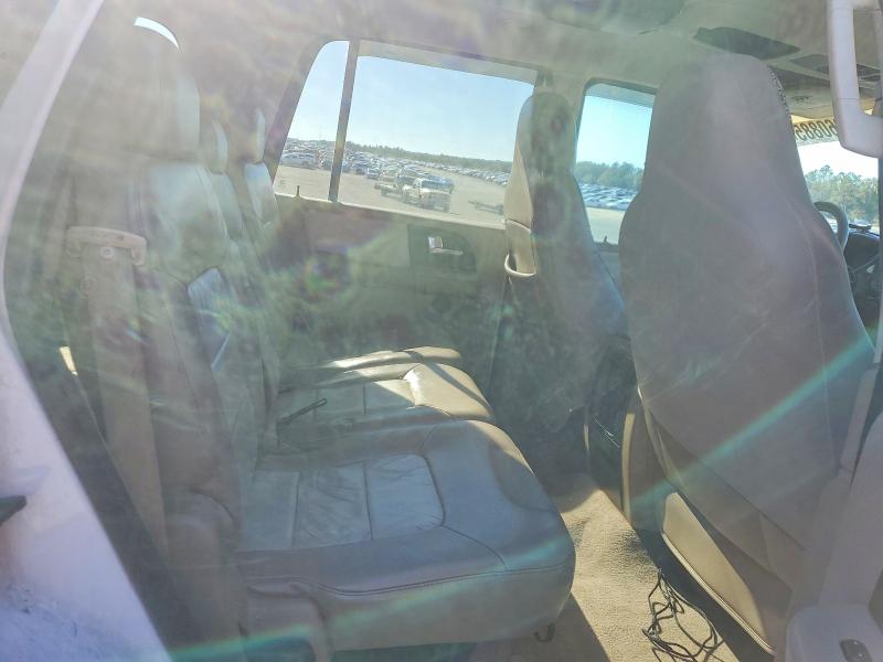 Photo 11 from auction – 2004 FORD EXPEDITION with VIN 1FMPU17L04LA91733