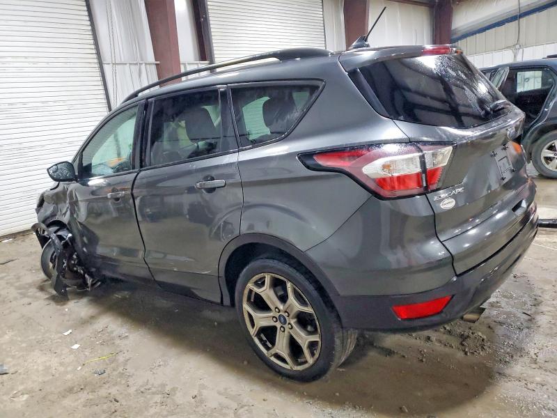 Photo 2 from auction – 2018 FORD ESCAPE SE with VIN 1FMCU9GD1JUA46893
