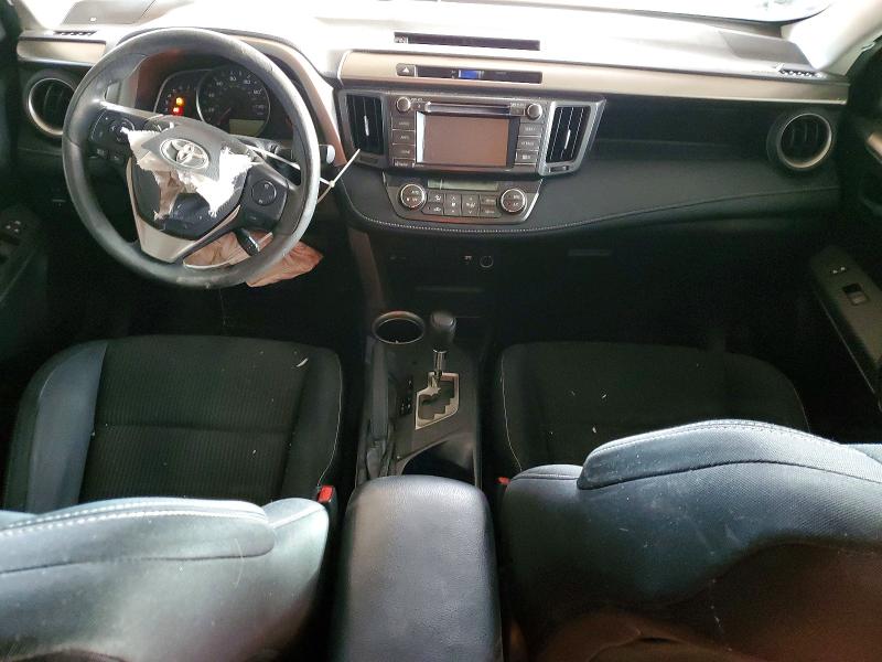 Photo 8 from auction – 2015 TOYOTA RAV4 XLE with VIN 2T3RFREV8FW230856
