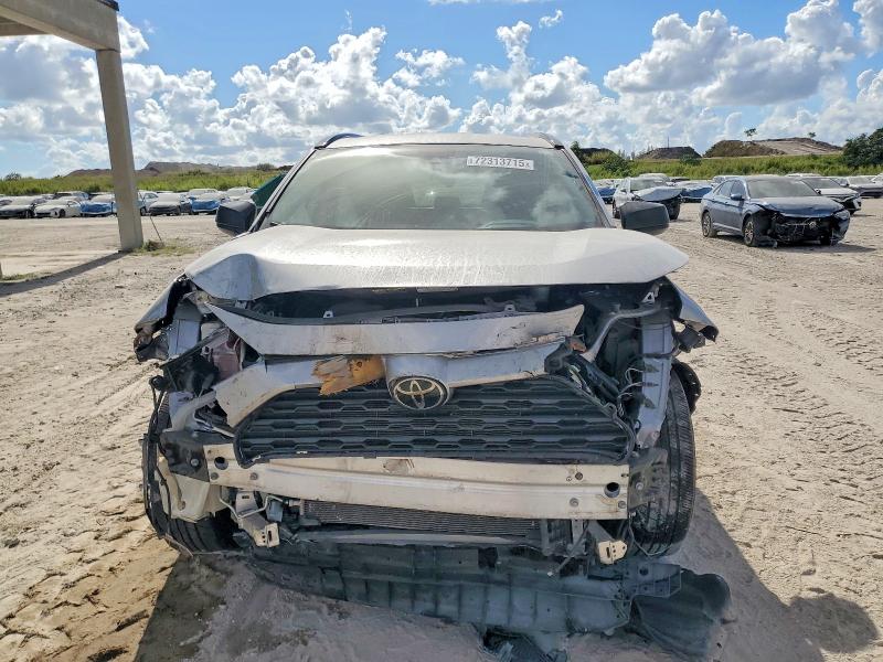 Photo 5 from auction – 2021 TOYOTA RAV4 with VIN 2T3H1RFV1MC098742