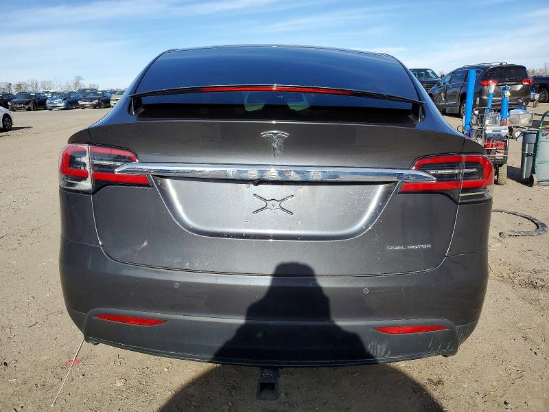 Photo 6 from auction – 2019 TESLA MODEL X with VIN 5YJXCAE2XKF185670