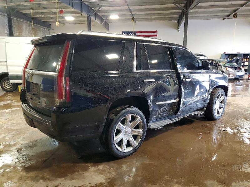 Photo 3 from auction – 2017 CADILLAC ESCALADE L with VIN 1GYS4BKJ0HR161898