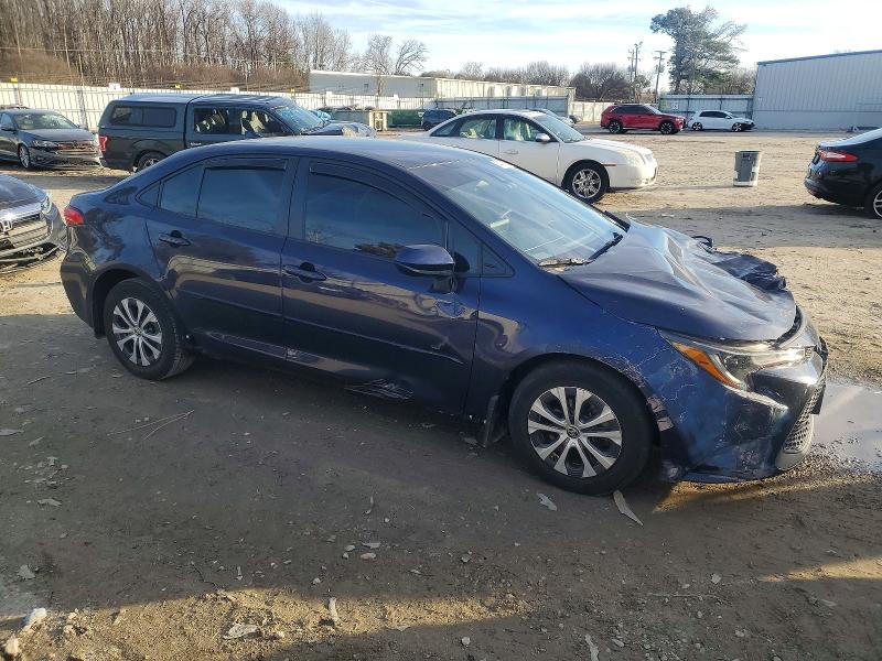 Photo 4 from auction – 2022 TOYOTA COROLLA with VIN JTDEAMDE1NJ042856