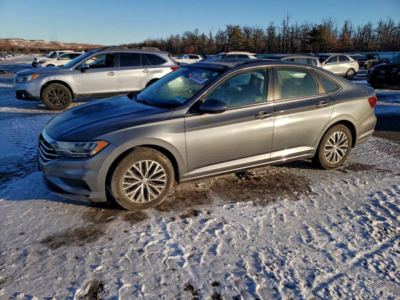 VOLKSWAGEN JETTA 2019 with VIN 3VWC57BU8KM247321 - Photo from auction
