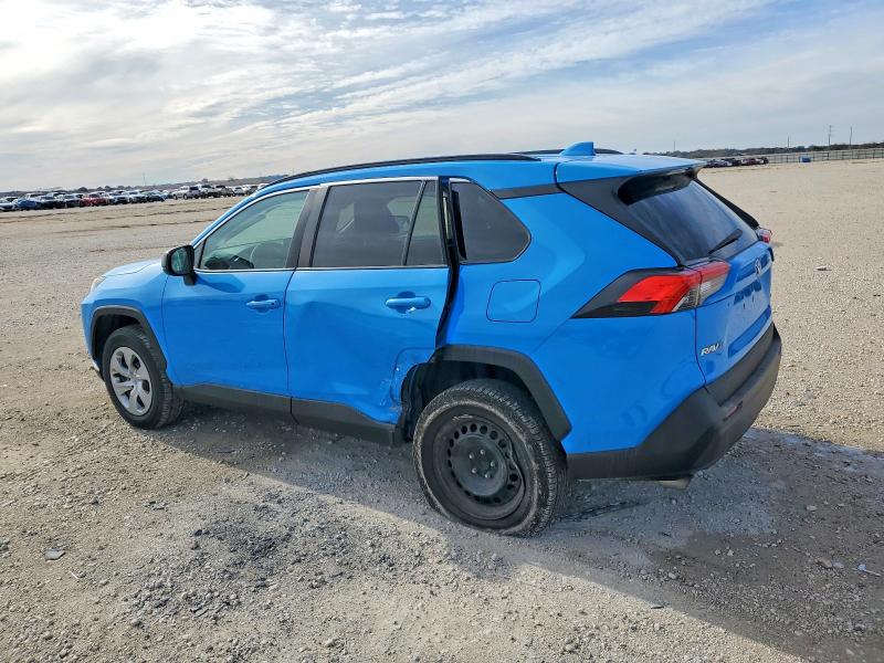 Photo 2 from auction – 2019 TOYOTA RAV4 LE with VIN 2T3H1RFV1KC022578