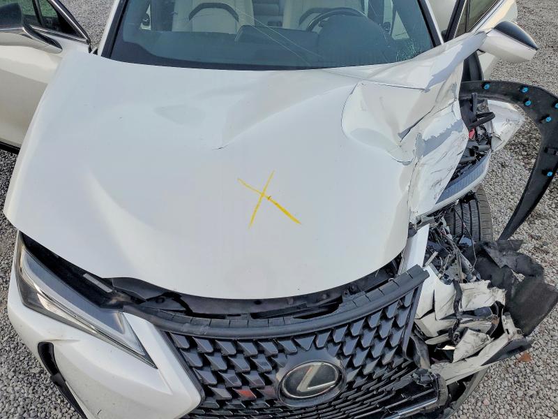 Photo 11 from auction – 2019 LEXUS UX 200 with VIN JTHY3JBH5K2003940