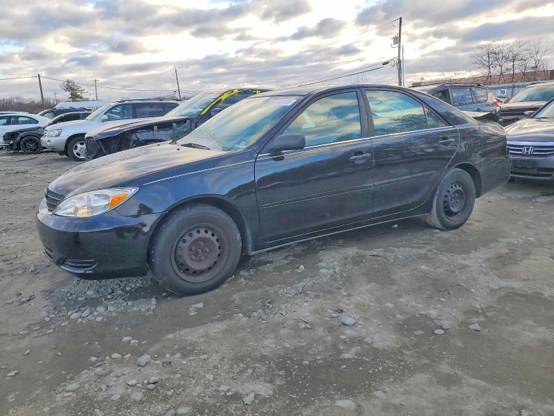 TOYOTA CAMRY 2002 z numerem VIN 4T1BE32K02U060409 - Zdjęcie z aukcji