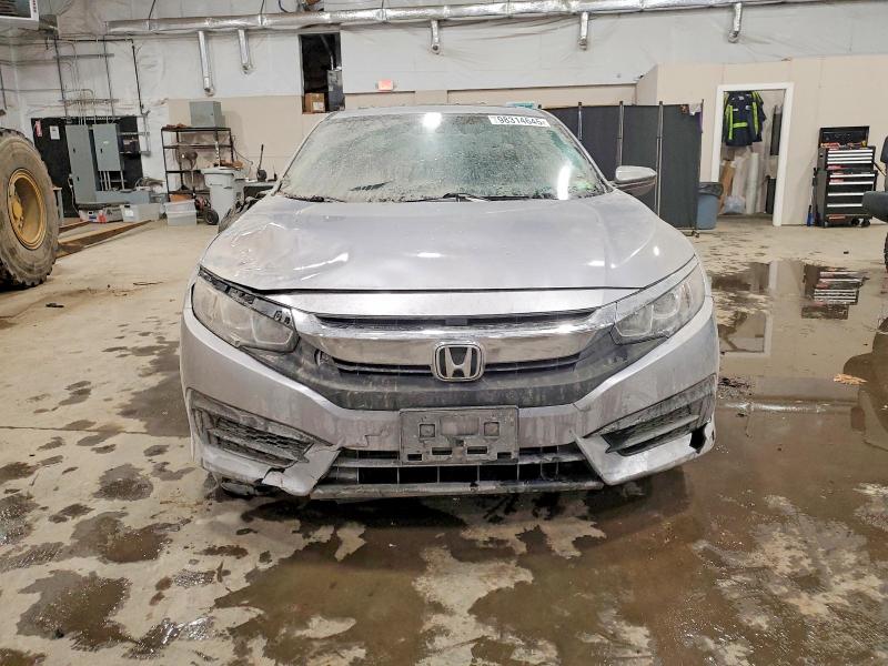Photo 5 from auction – 2018 HONDA CIVIC EX with VIN 19XFC2F72JE202946