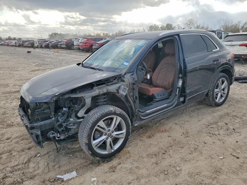 AUDI Q3 PREMIUM 2020 with VIN WA1DECF32L1064362 - Photo from auction