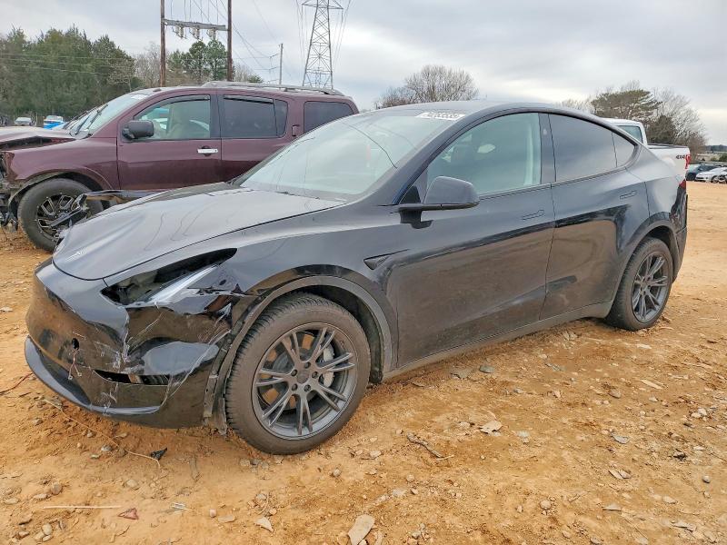 TESLA MODEL Y 2025 with VIN 7SAYGDED1SA341218 - Photo from auction