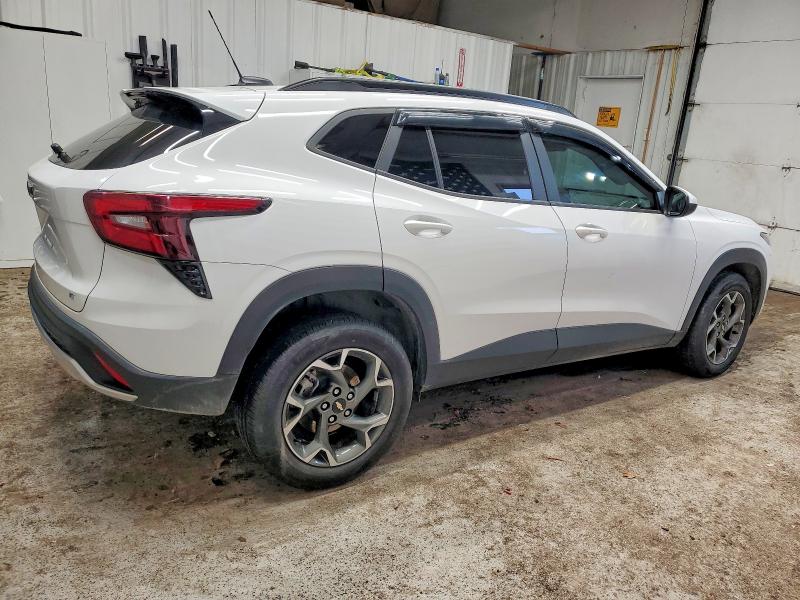 Photo 3 from auction – 2024 CHEVROLET TRAX 1LT with VIN KL77LHE22RC239136
