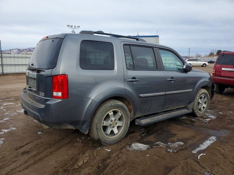Photo 3 from auction – 2011 HONDA PILOT TOUR with VIN 5FNYF4H95BB015397