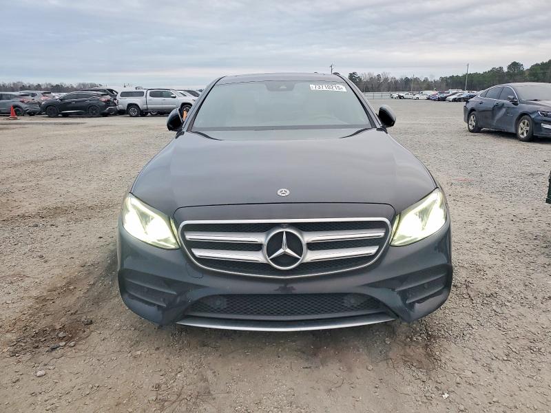 Photo 5 from auction – 2019 MERCEDES-BENZ E with VIN WDDZF4JB2KA638587