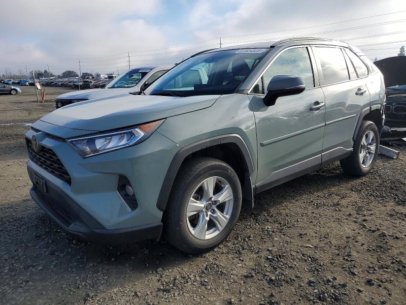 Photo 1 from auction – 2021 TOYOTA RAV4 XLE with VIN 2T3P1RFV6MC147574