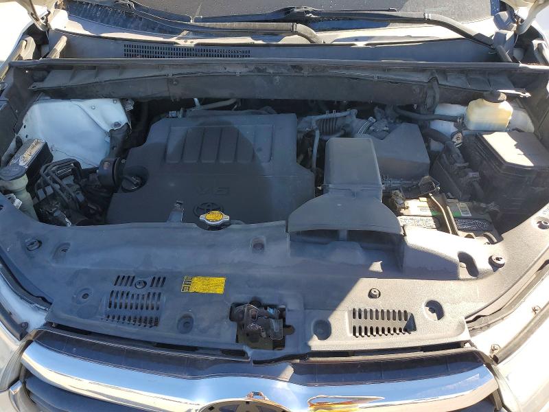 Photo 12 from auction – 2015 TOYOTA HIGHLANDER with VIN 5TDZKRFH3FS083819