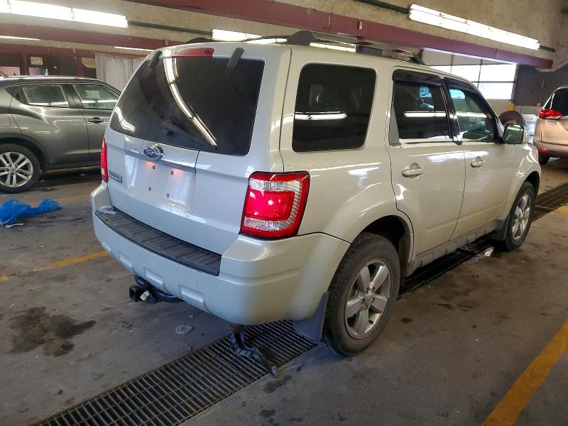 Photo 3 from auction – 2009 FORD ESCAPE LIM with VIN 1FMCU04G39KA30115