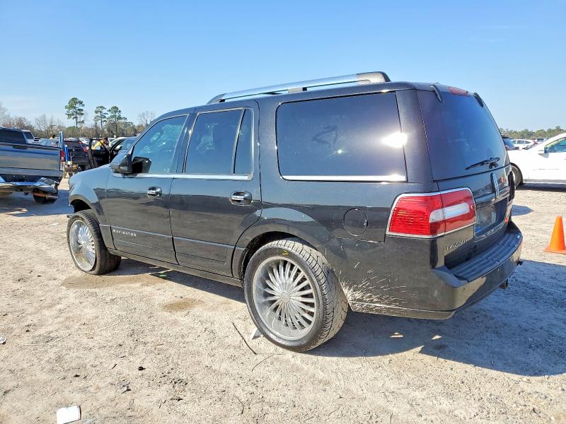 Photo 2 from auction – 2014 LINCOLN NAVIGATOR with VIN 5LMJJ2H52EEL04687