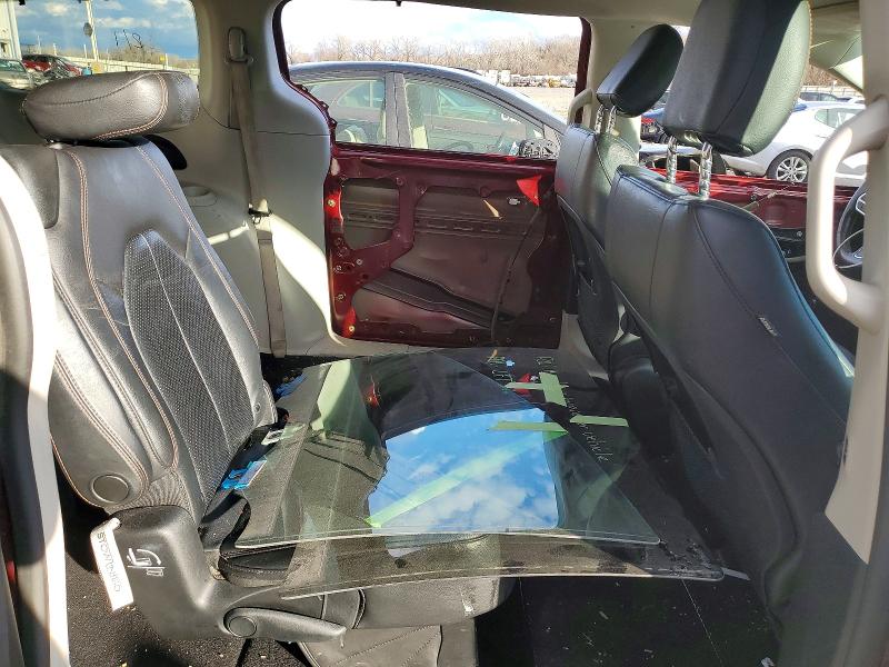 Photo 11 from auction – 2019 CHRYSLER PACIFICA T with VIN 2C4RC1BG6KR655108