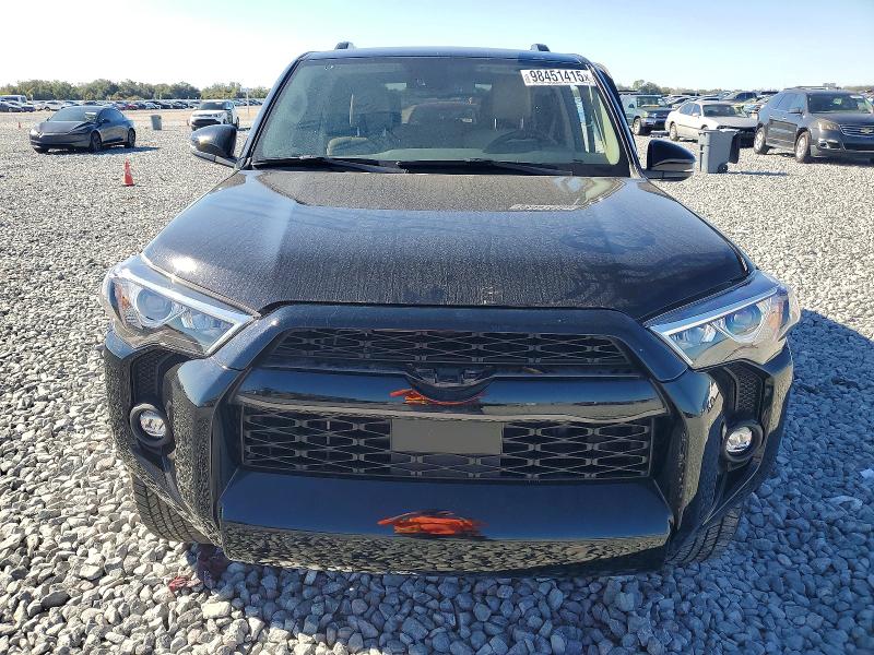 Photo 5 from auction – 2024 TOYOTA 4RUNNER SR with VIN JTEFU5JR0R5315630