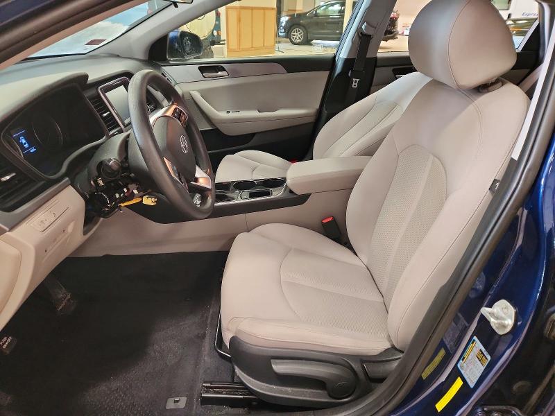 Photo 7 from auction – 2019 HYUNDAI SONATA SE with VIN 5NPE24AF9KH811246