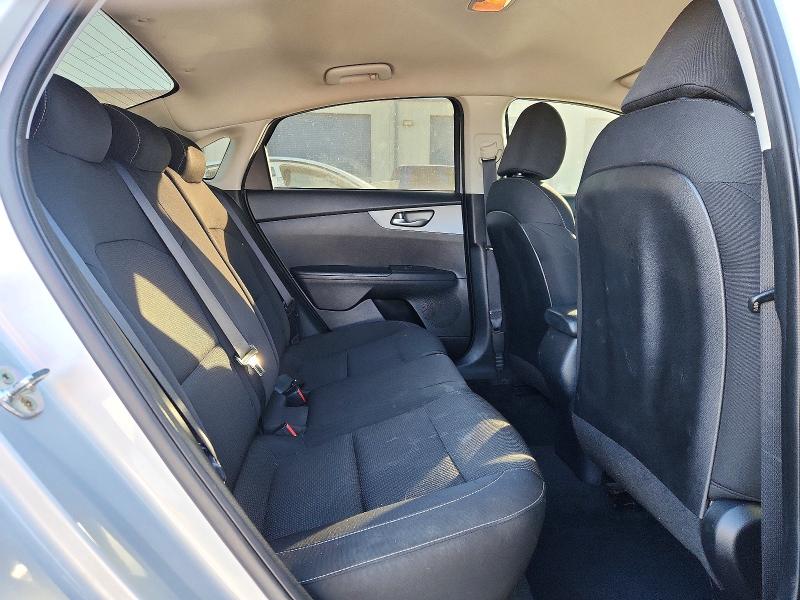 Photo 10 from auction – 2021 KIA FORTE with VIN 3KPF24AD3ME309522