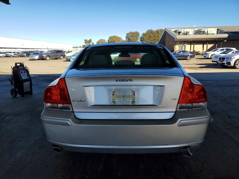 Photo 6 from auction – 2005 VOLVO S60 T5 with VIN YV1RS547952453299