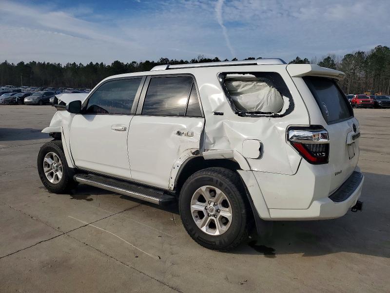 Foto 2 de la subasta – 2015 TOYOTA 4RUNNER SR con VIN JTEZU5JR4F5105587