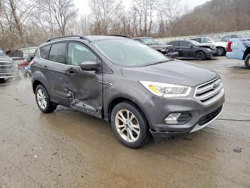 Photo 4 from auction – 2018 FORD ESCAPE SEL with VIN 1FMCU9HD5JUD31403