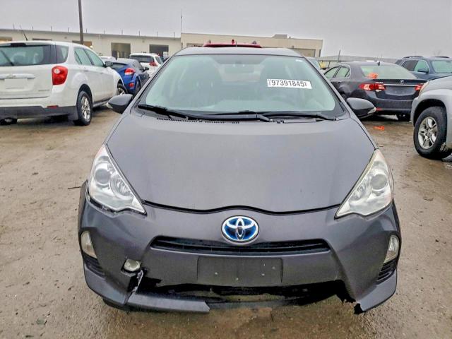 Photo 5 from auction – 2012 TOYOTA PRIUS C with VIN JTDKDTB38C1504090
