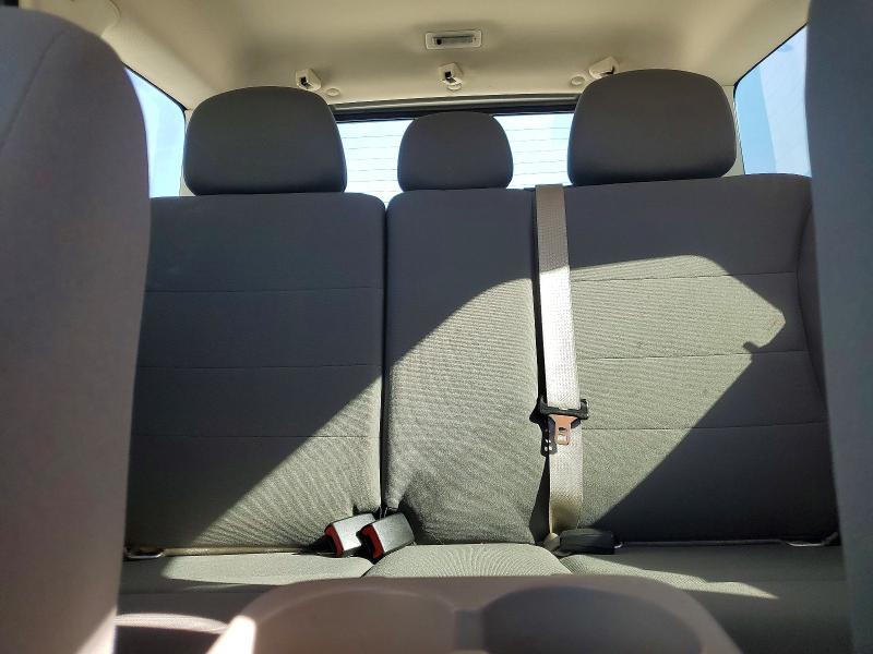 Photo 10 from auction – 2010 FORD ESCAPE XLS with VIN 1FMCU0C75AKA72324