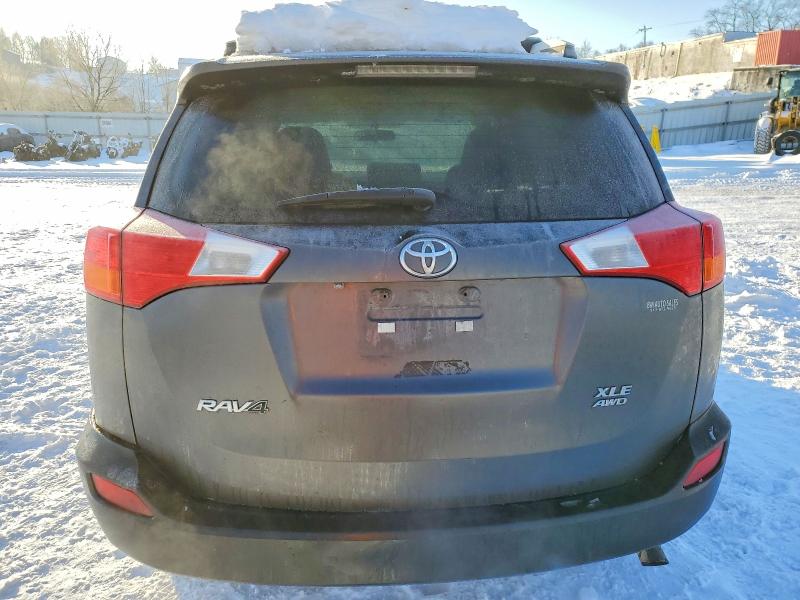 Photo 6 from auction – 2014 TOYOTA RAV4 XLE with VIN 2T3RFREV2EW148958