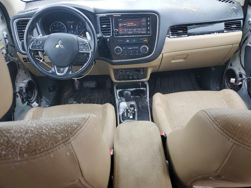 Photo 8 from auction – 2017 MITSUBISHI OUTLANDER with VIN JA4JZ4AX7HZ002844