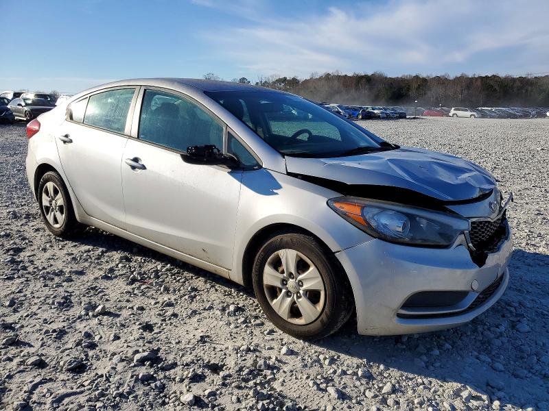 Photo 4 from auction – 2016 KIA FORTE LX with VIN KNAFK4A65G5507517