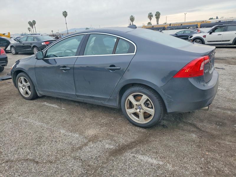 Photo 2 from auction – 2012 VOLVO S60 with VIN YV1622FS9C2125610