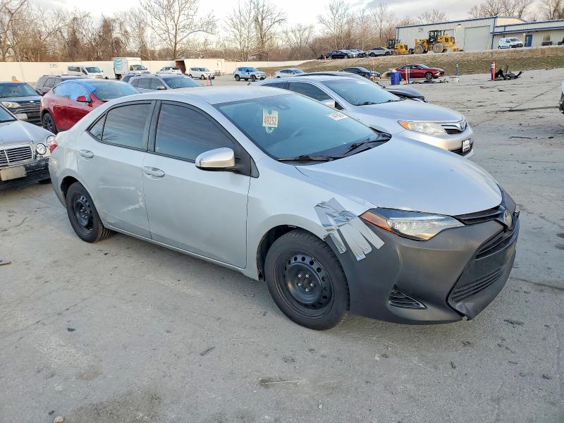 Foto 4 de la subasta – 2017 TOYOTA COROLLA L con VIN 5YFBURHE8HP714803
